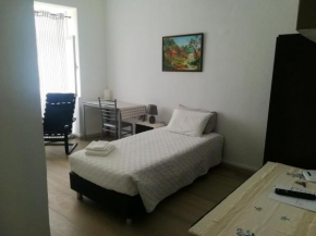 Charming studio in Funchal 20 m² with sunny terrace
